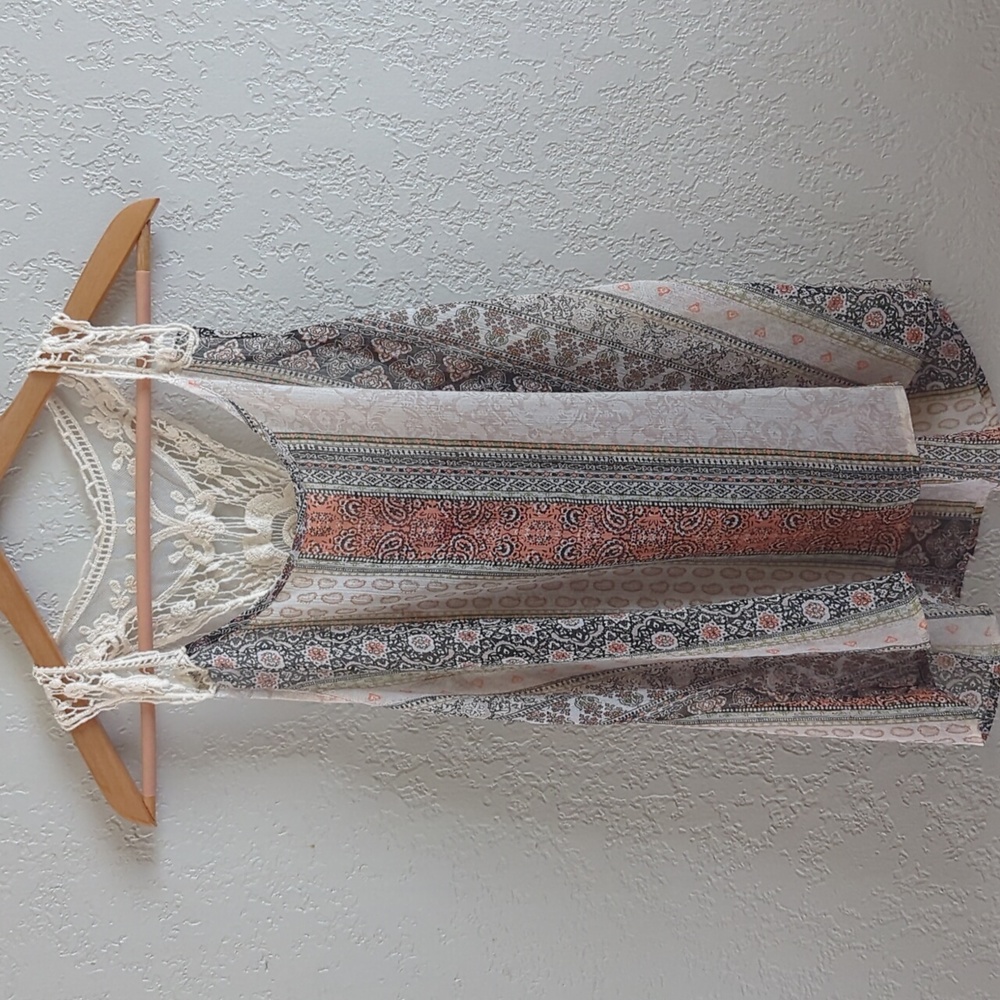 Lace and Chiffon-like Tank